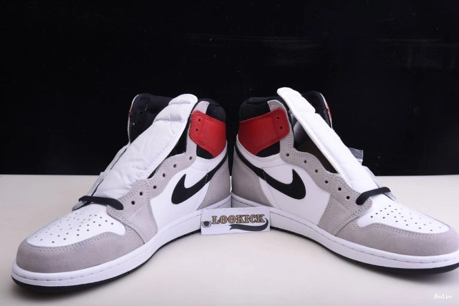 Bmlin shoes 1 Smoke Light Air Jordan OG High Grey 555088-126 0823